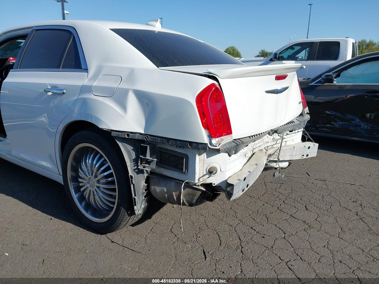 2018 CHRYSLER 300 LIMITED thumbnail 7