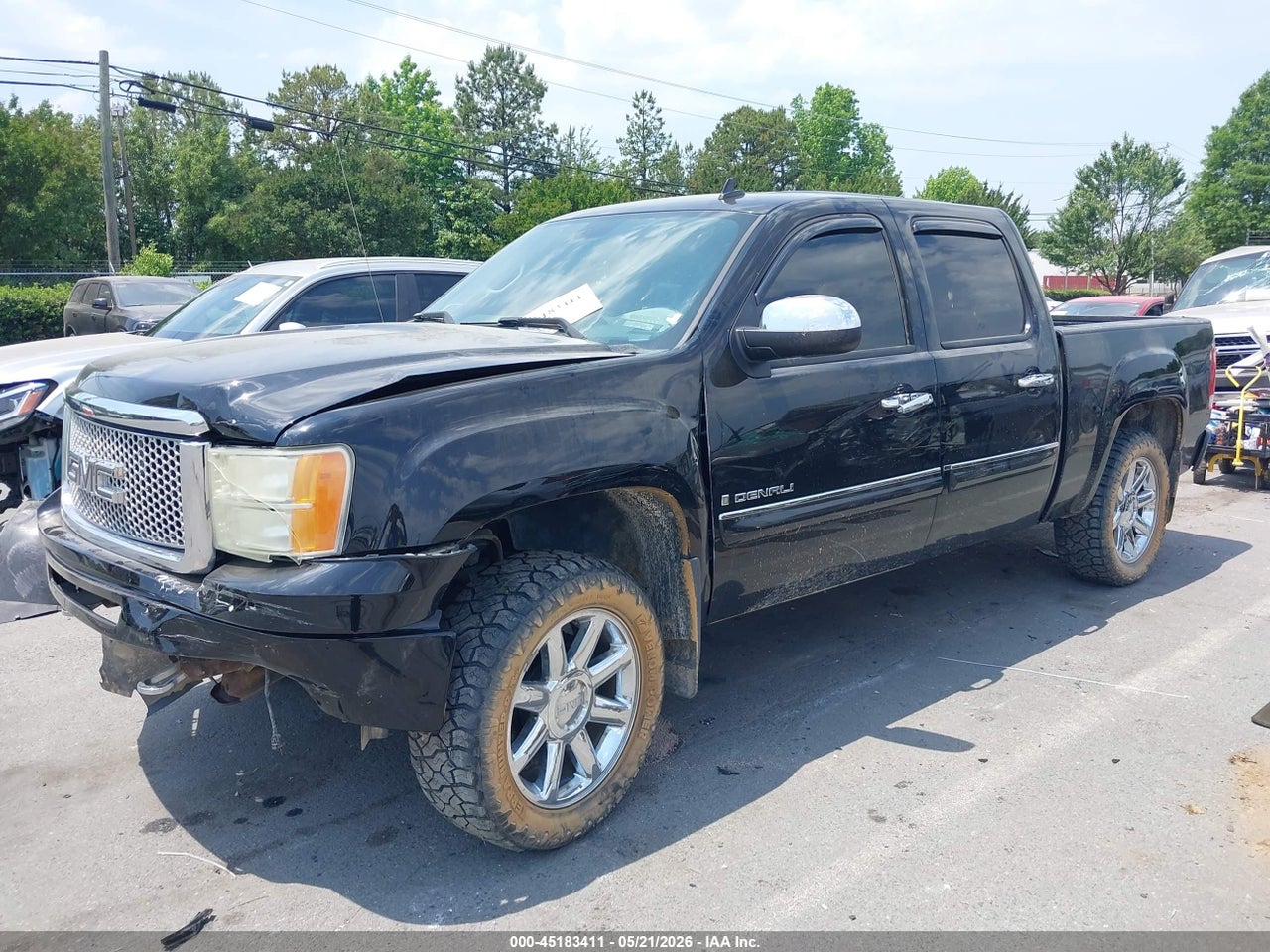 2009 GMC SIERRA 1500 DENALI thumbnail 3