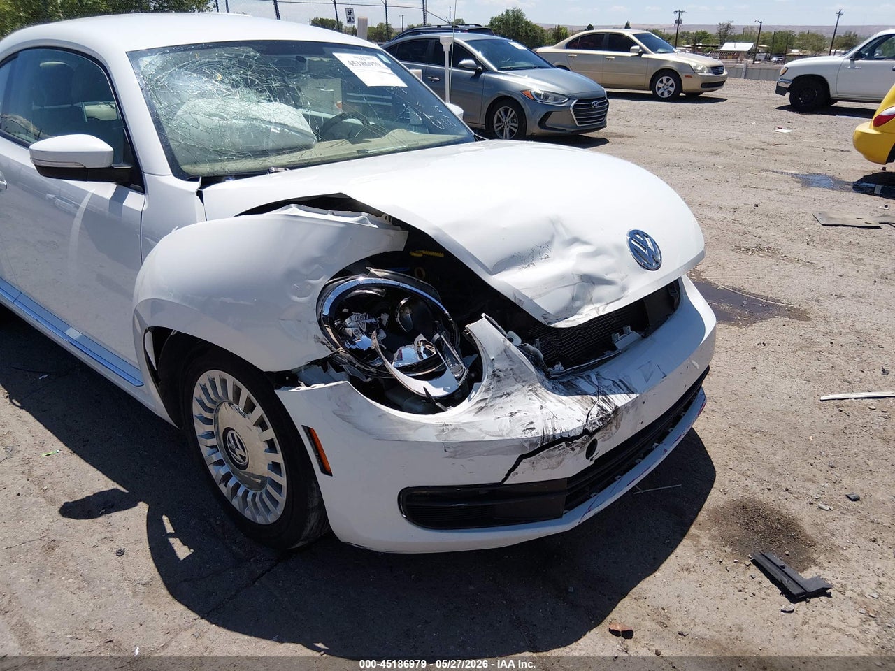 2015 VOLKSWAGEN BEETLE 1.8T thumbnail 7