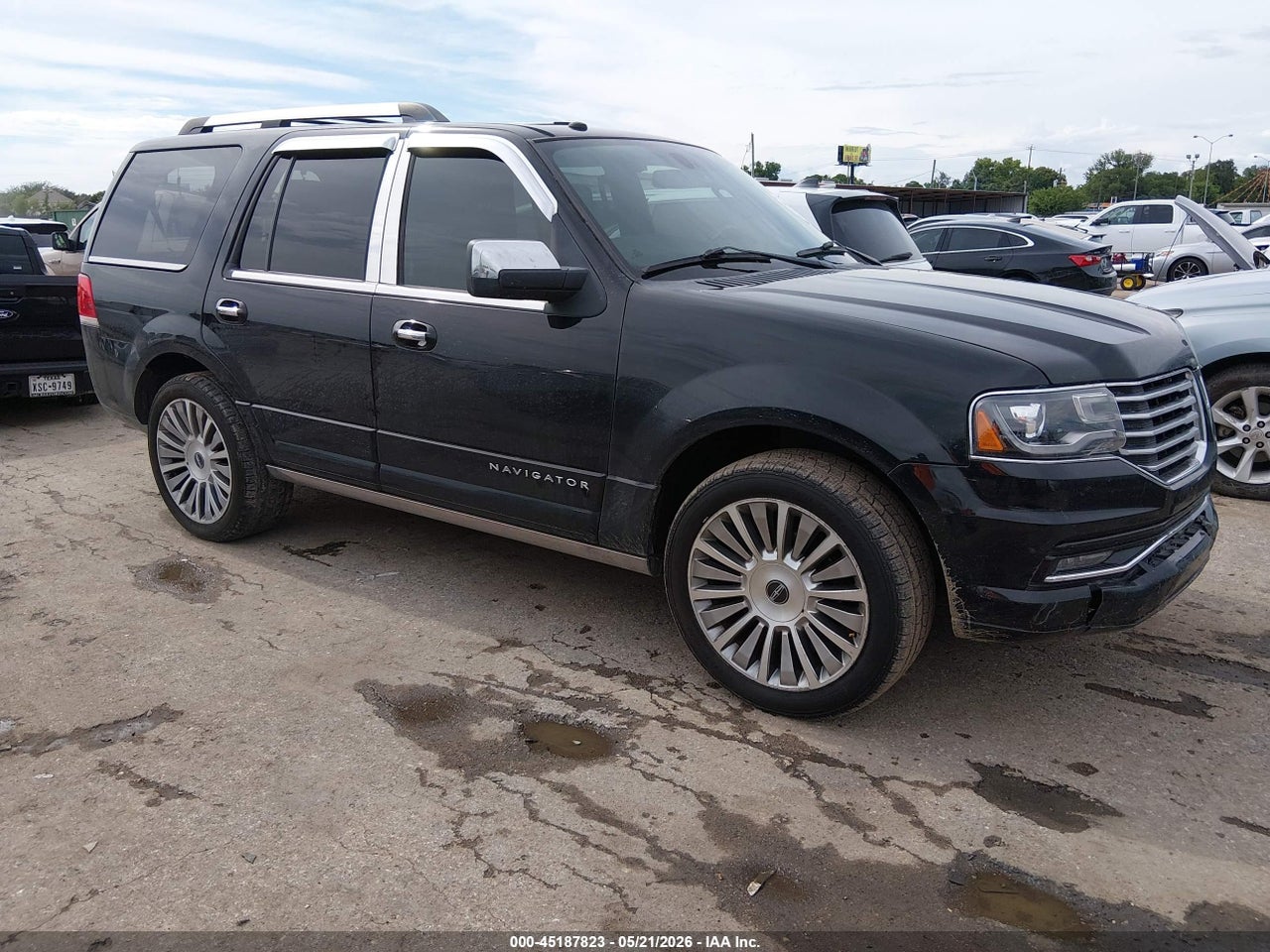 2016 LINCOLN NAVIGATOR RESERVE thumbnail 2