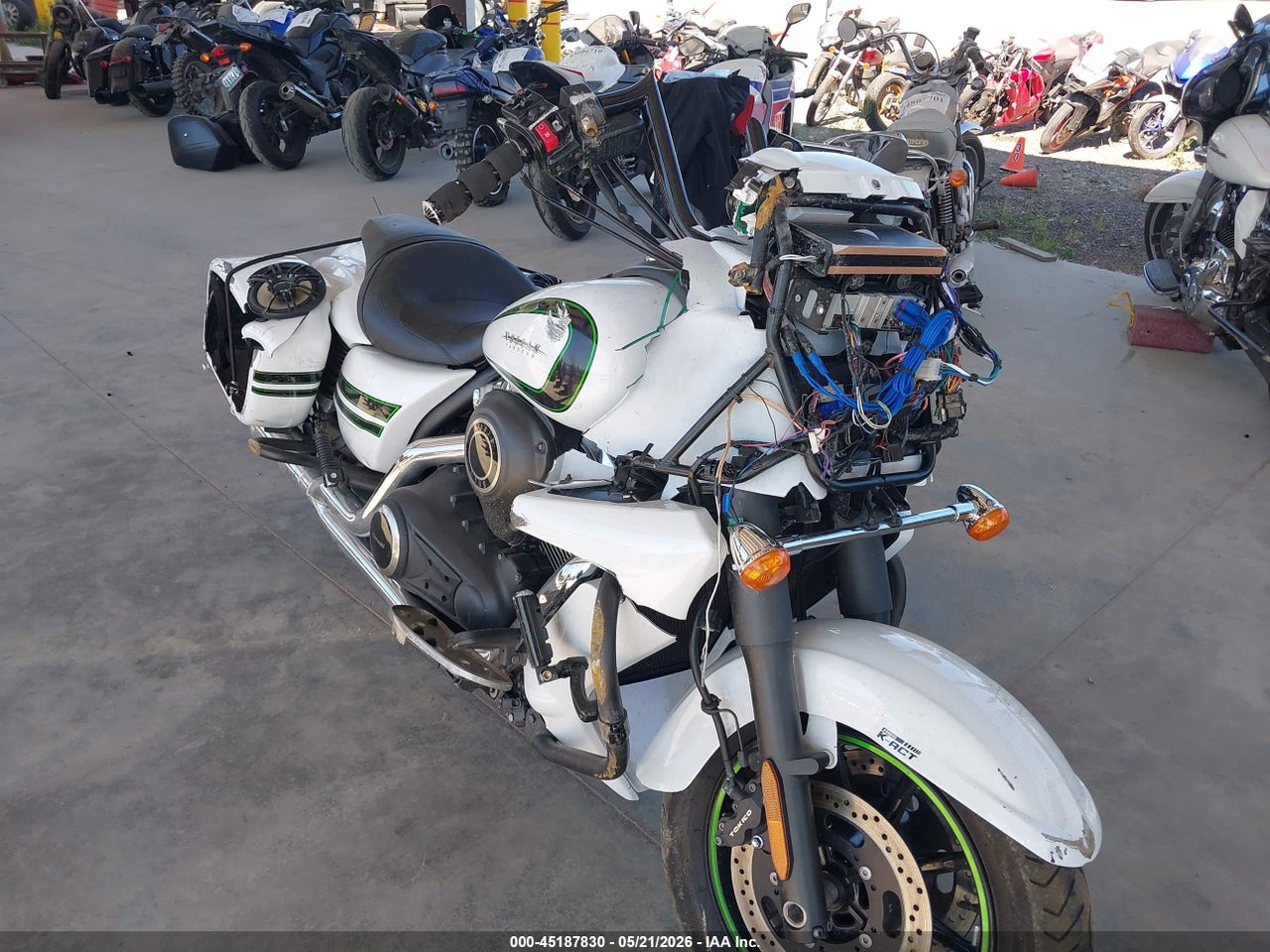 2016 KAWASAKI VN1700 K thumbnail 2