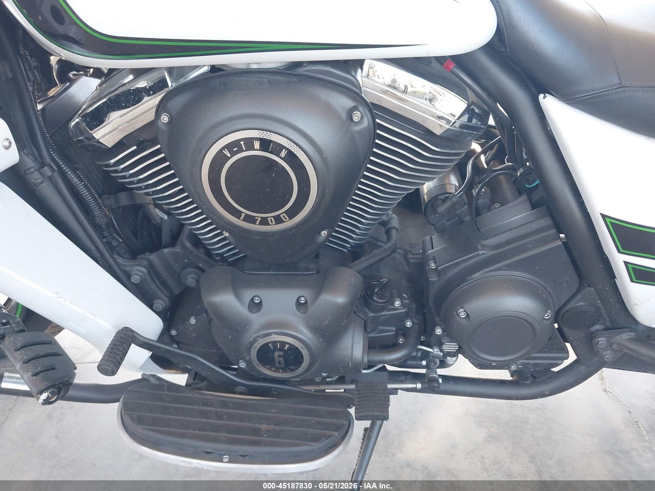 2016 KAWASAKI VN1700 K thumbnail 10