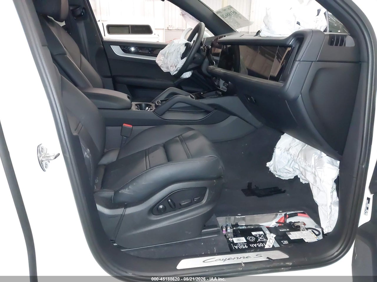 2026 PORSCHE CAYENNE S thumbnail 6