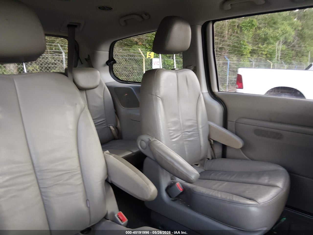 2012 KIA SEDONA EX thumbnail 9