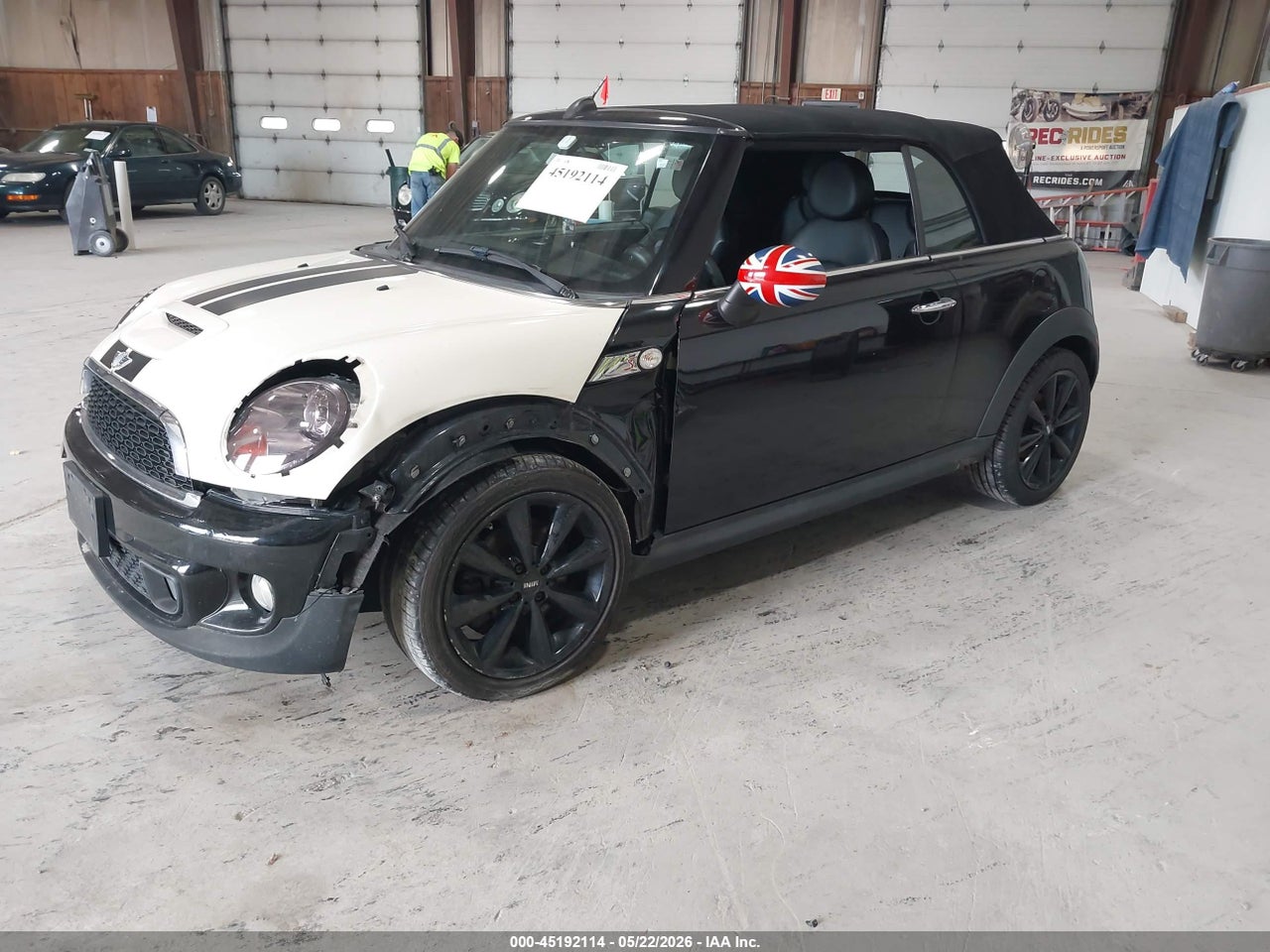 2013 MINI CONVERTIBLE COOPER S · 2/12