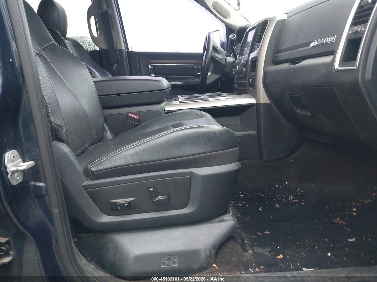 2013 RAM 2500 LARAMIE thumbnail 6