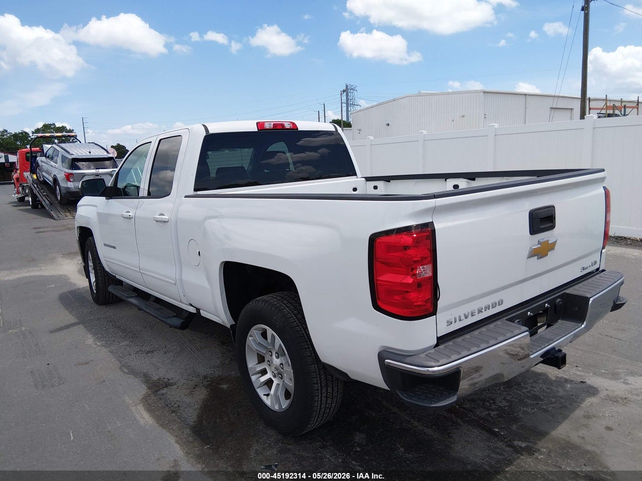 2019 CHEVROLET SILVERADO 1500 LD LT thumbnail 4