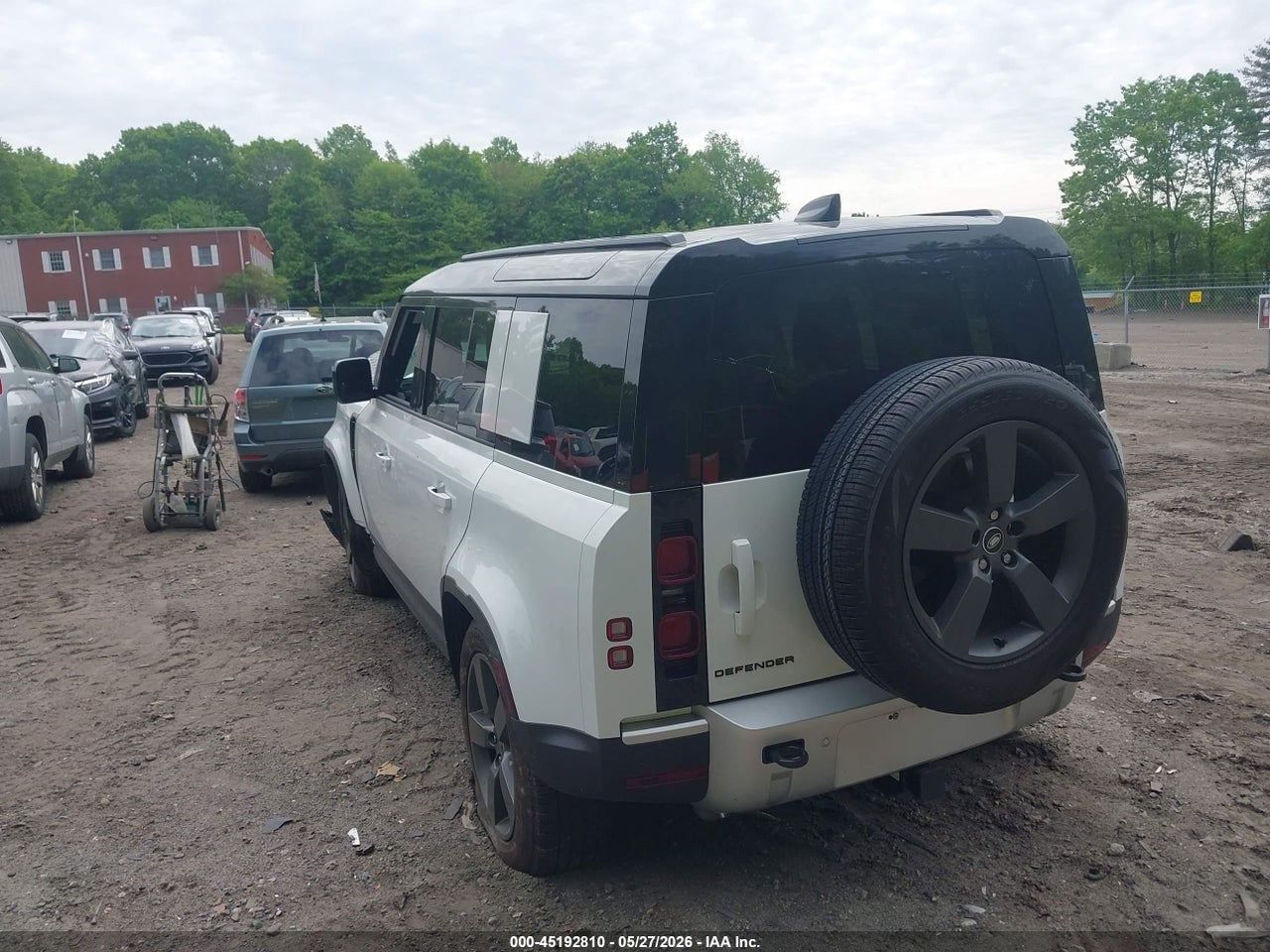 2025 LAND ROVER DEFENDER 110 P400 S thumbnail 4