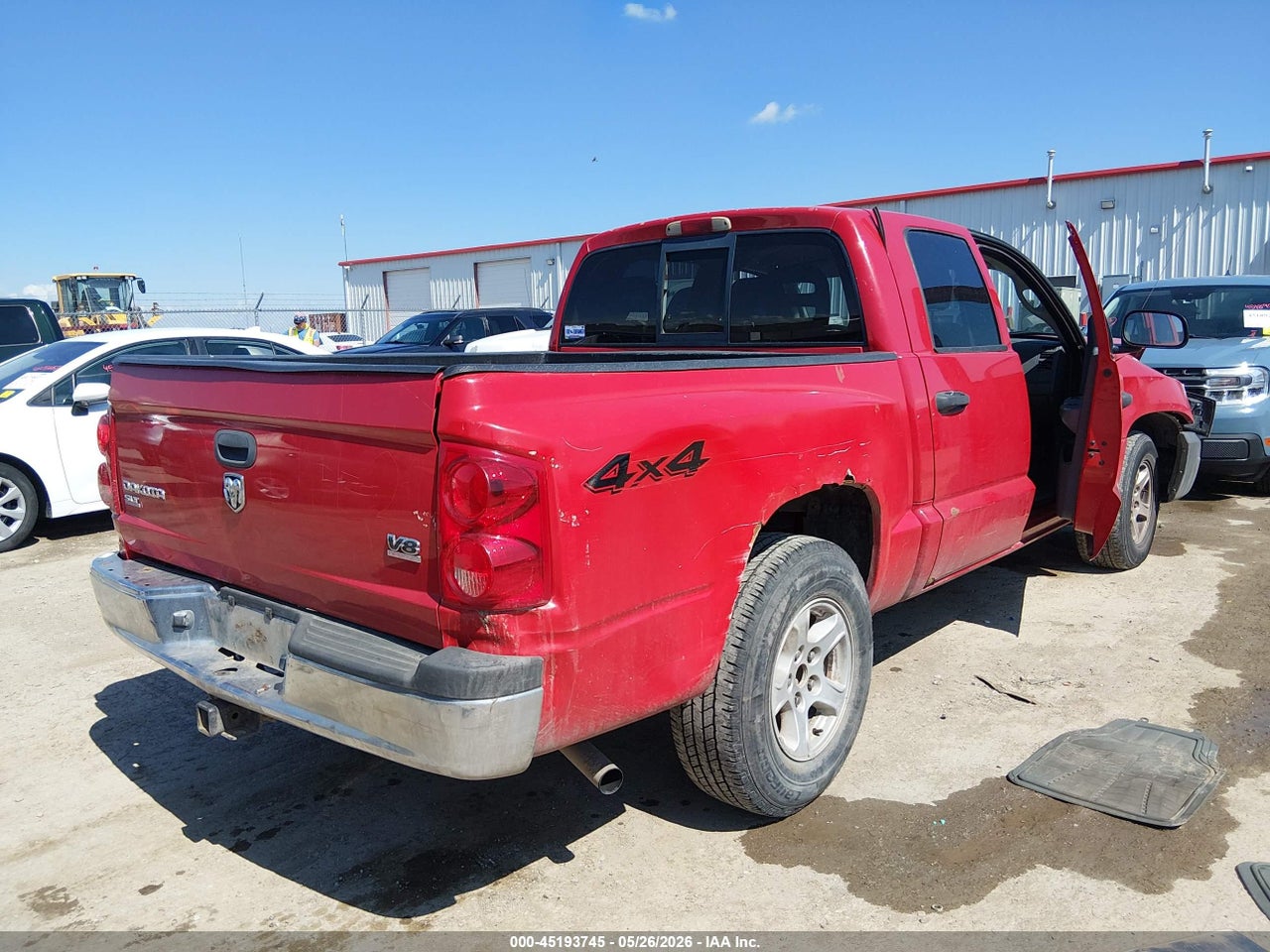 2005 DODGE DAKOTA SLT · 4/12