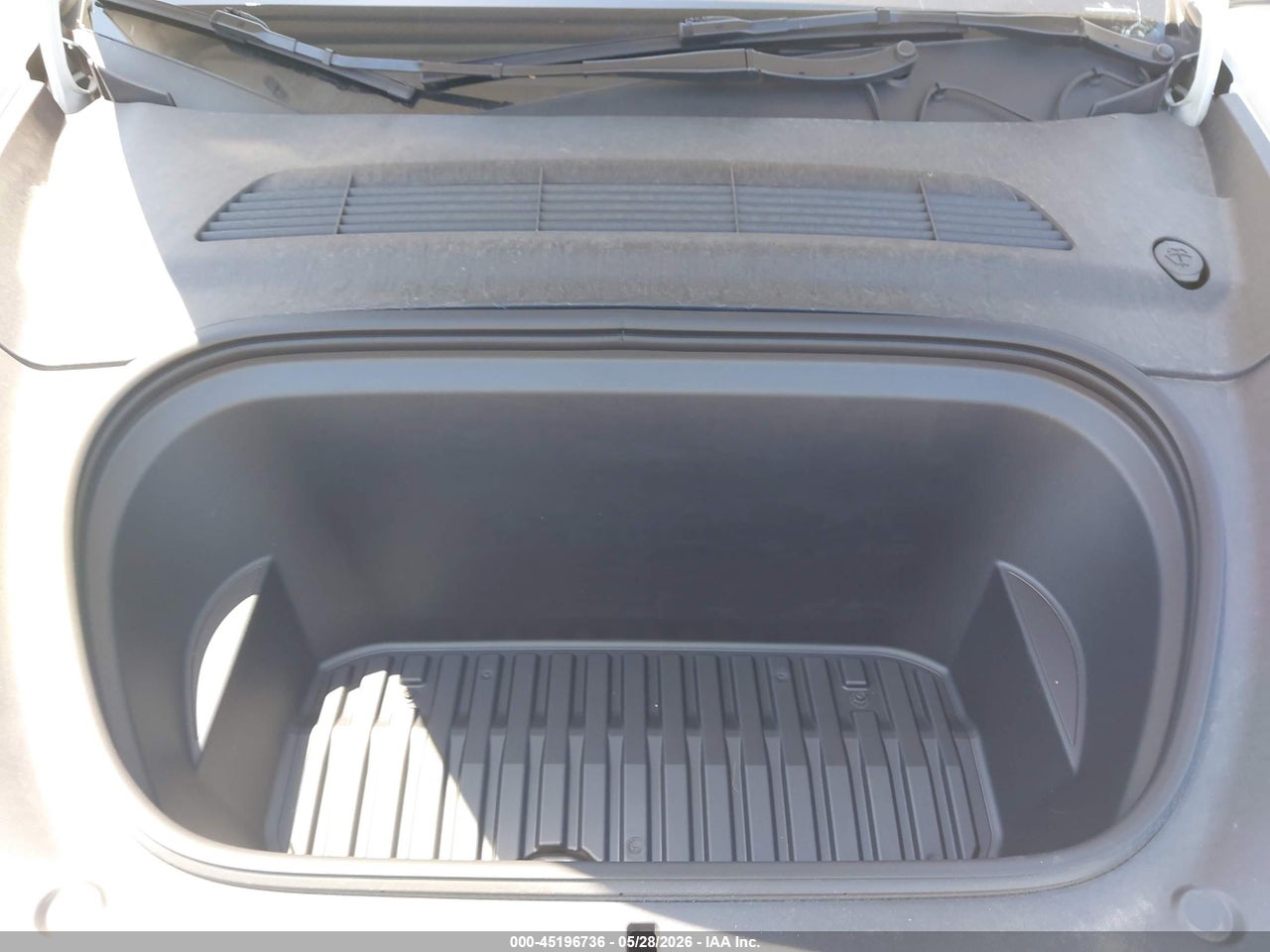 2023 TESLA MODEL Y RWD thumbnail 11
