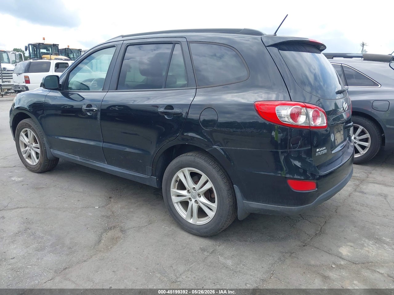 2011 HYUNDAI SANTA FE SE thumbnail 4