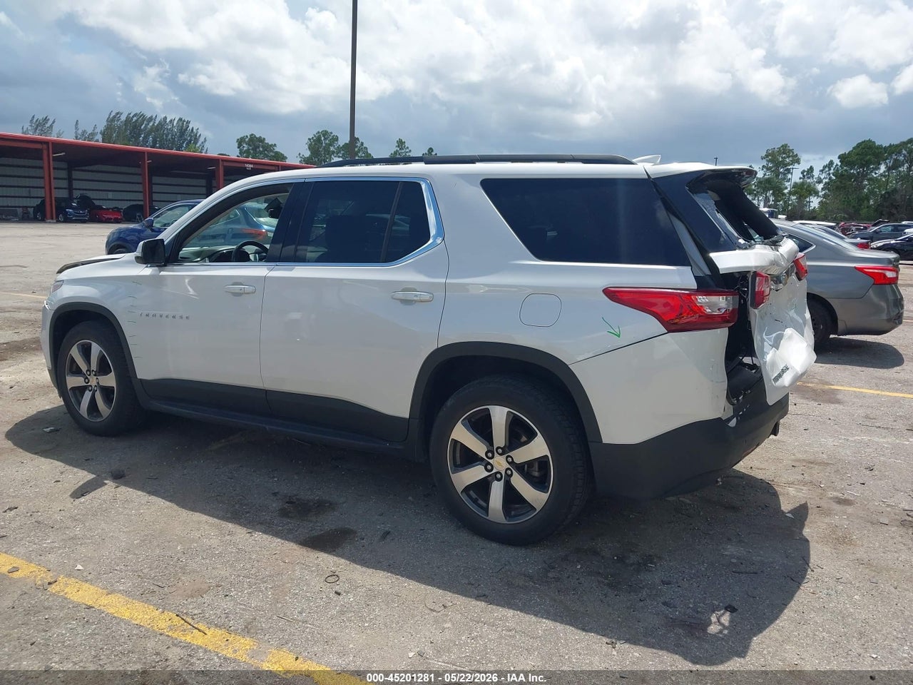 2019 CHEVROLET TRAVERSE 3LT thumbnail 4