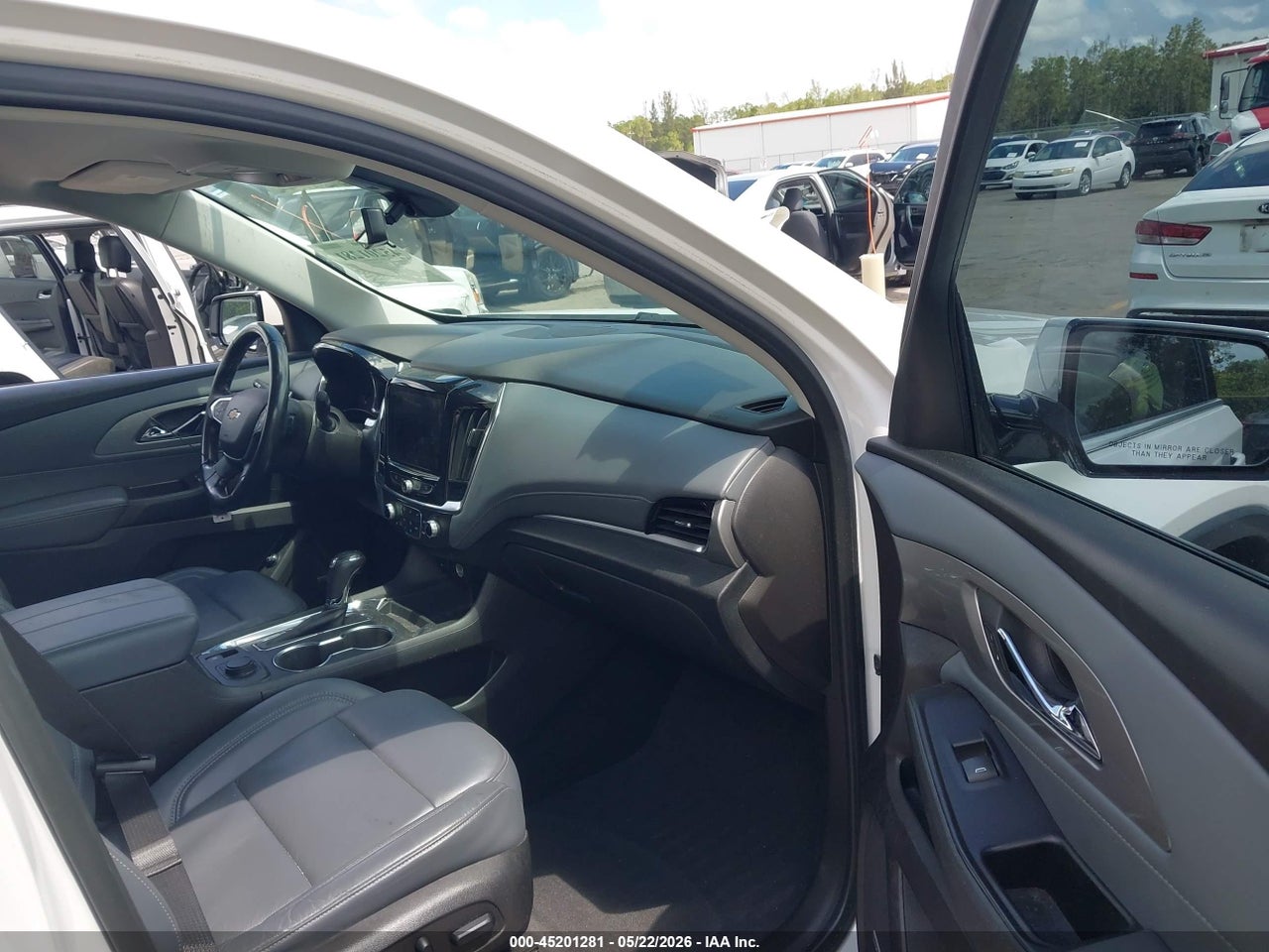 2019 CHEVROLET TRAVERSE 3LT thumbnail 6