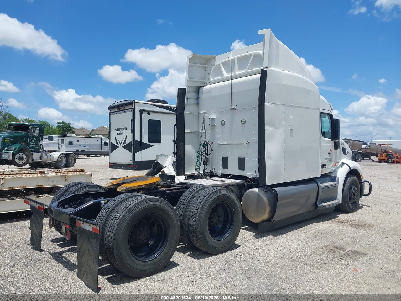 2018 PETERBILT 579   · 4/12