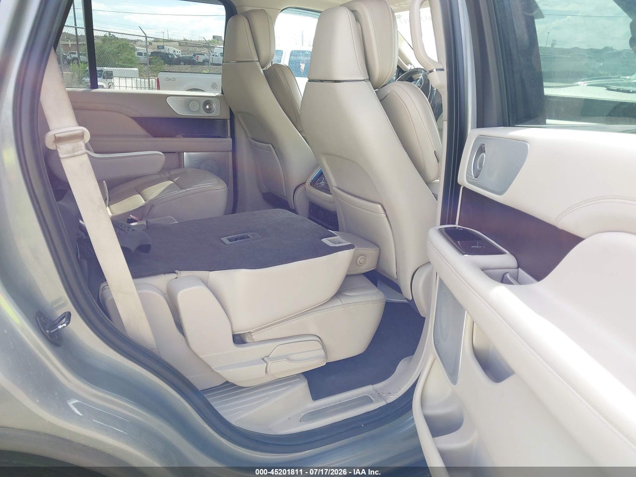2019 LINCOLN NAVIGATOR RESERVE thumbnail 9