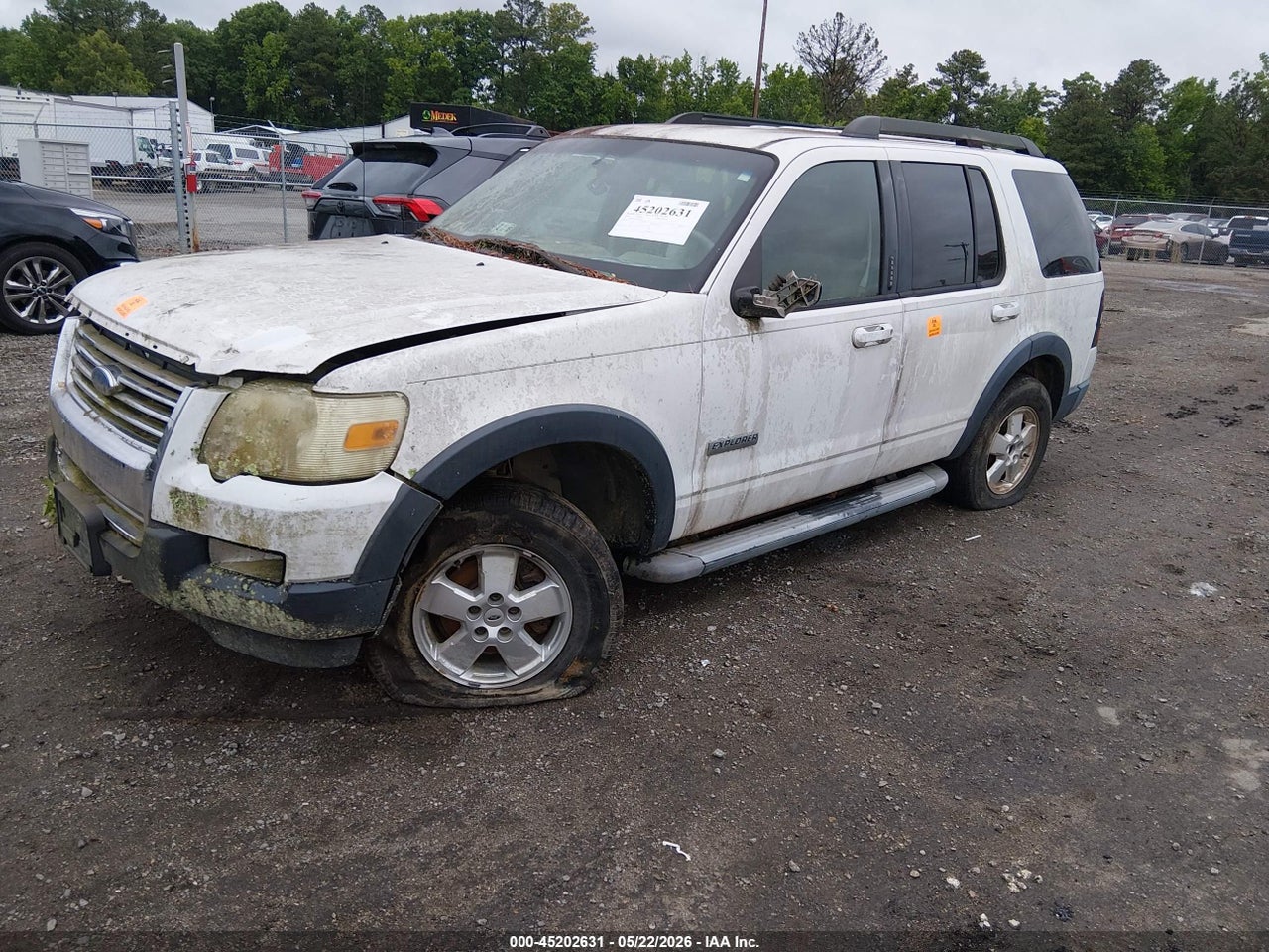 2007 FORD EXPLORER XLT thumbnail 3