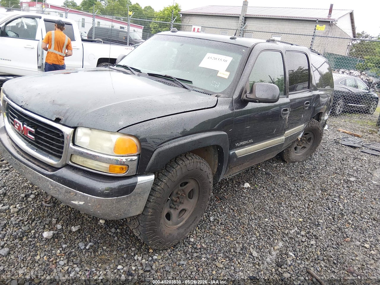 2004 GMC YUKON XL 1500 SLT · 2/12
