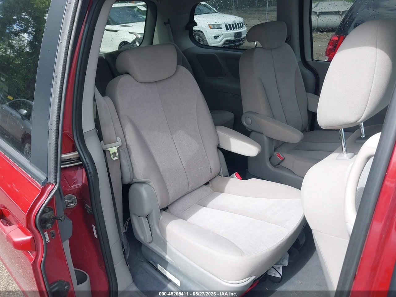 2010 KIA SEDONA LX thumbnail 9