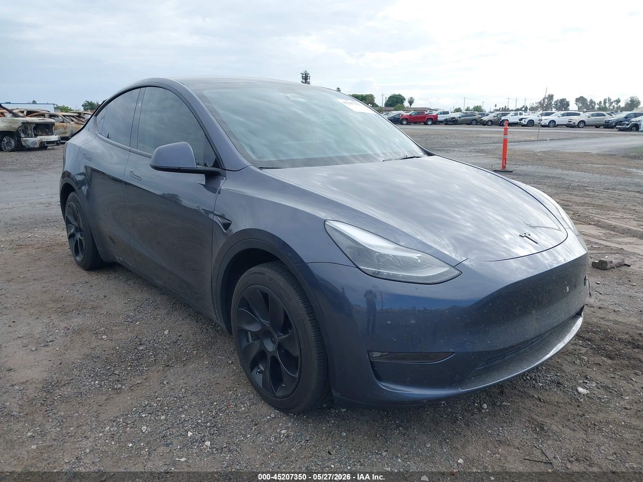 2023 TESLA MODEL Y RWD thumbnail 2