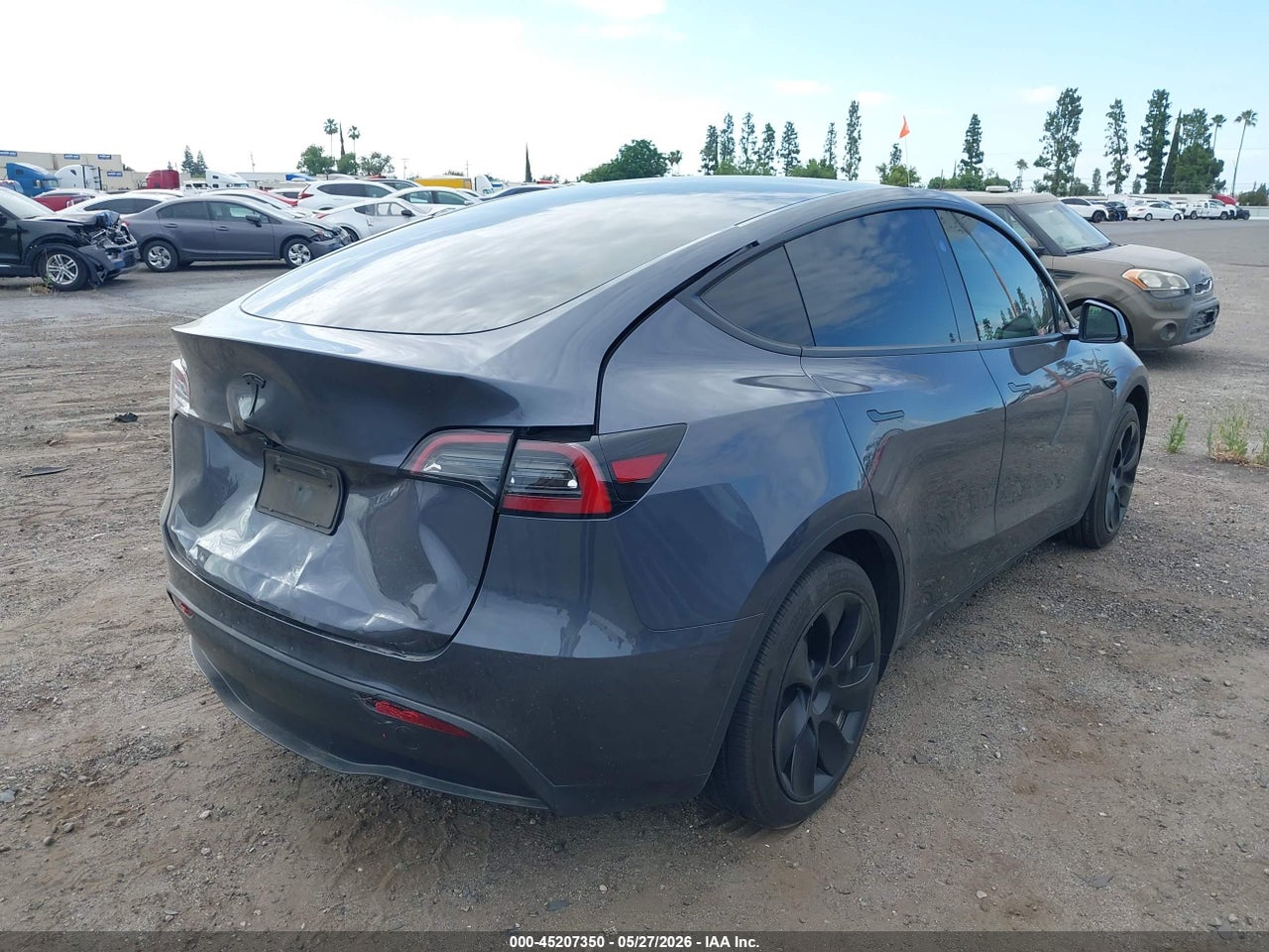 2023 TESLA MODEL Y RWD thumbnail 5