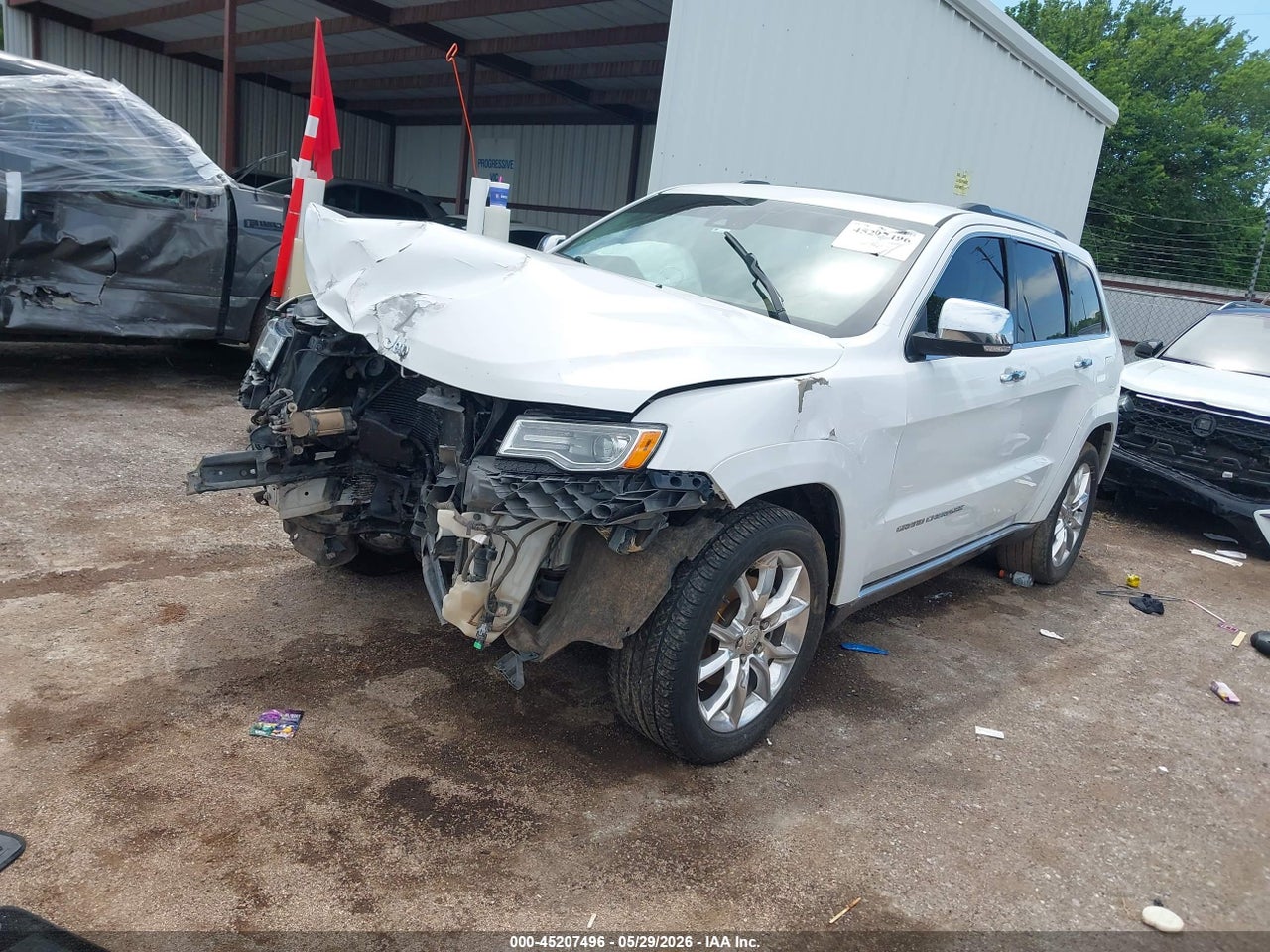 2016 JEEP GRAND CHEROKEE SUMMIT thumbnail 3