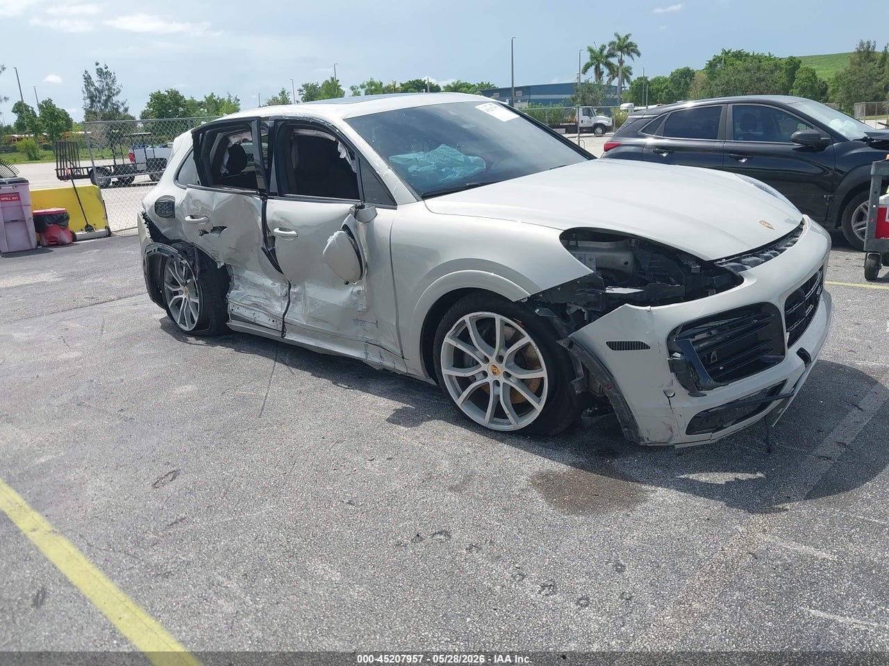 2021 PORSCHE CAYENNE S thumbnail 2