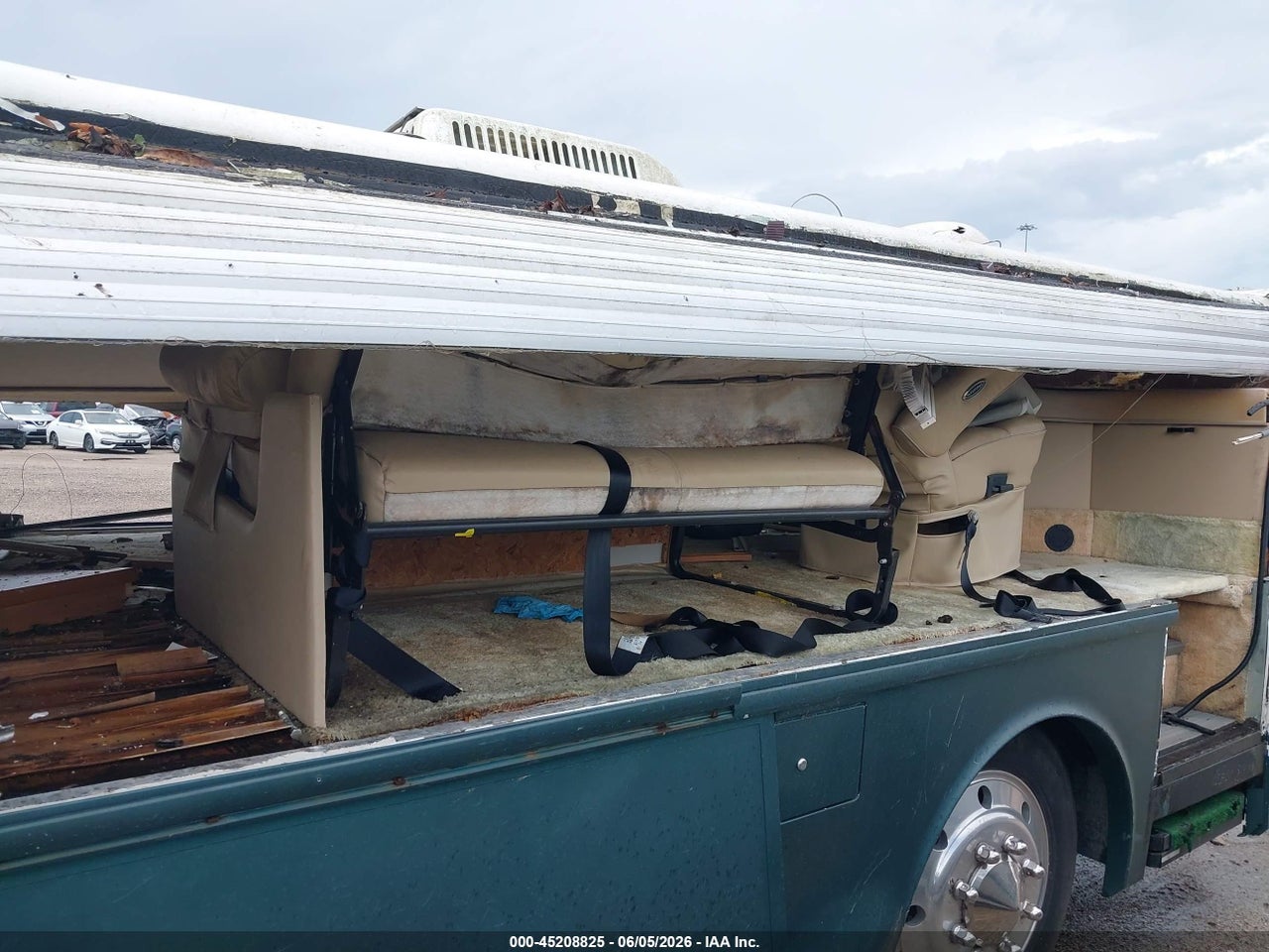 1998 FREIGHTLINER CHASSIS X LINE MOTOR HOME thumbnail 6