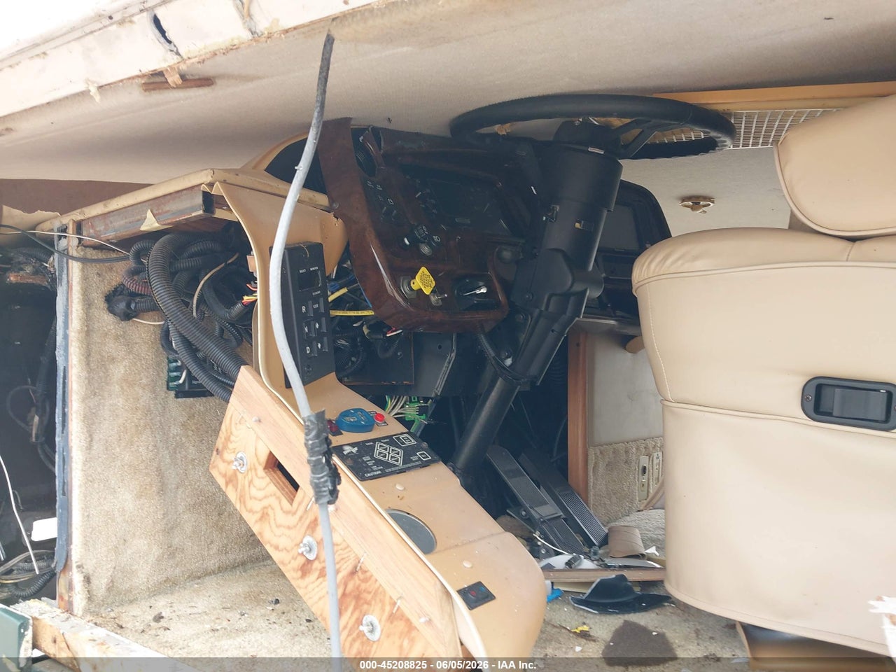 1998 FREIGHTLINER CHASSIS X LINE MOTOR HOME thumbnail 8