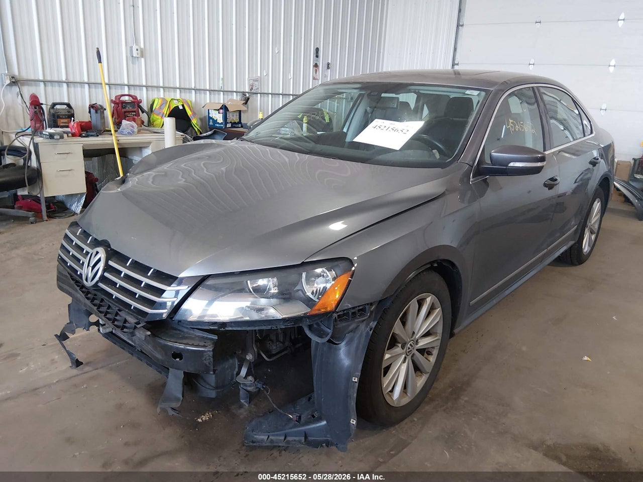 2013 VOLKSWAGEN PASSAT 2.5L SEL PREMIUM · 2/12