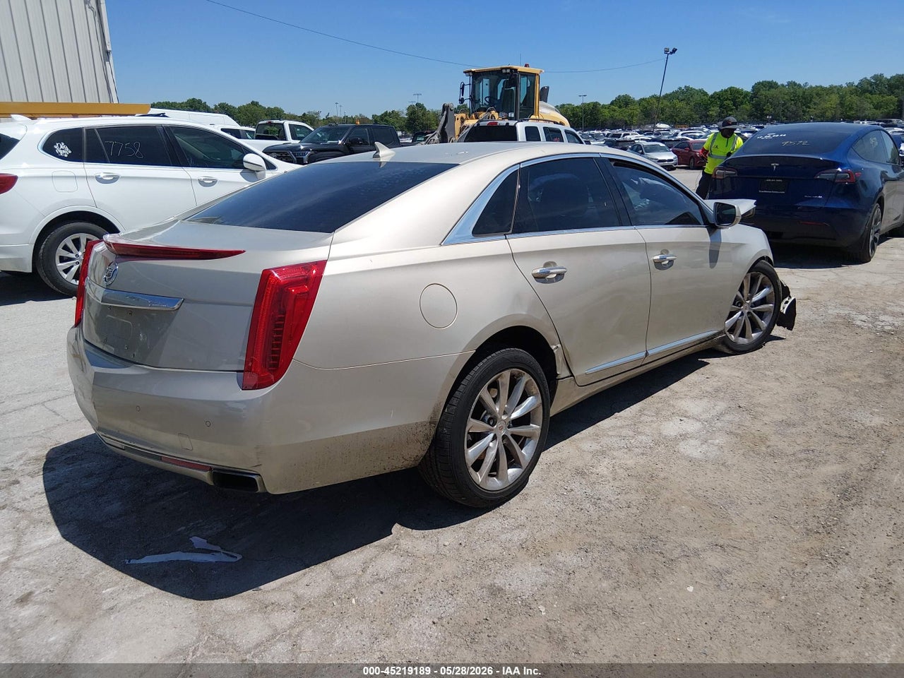 2013 CADILLAC XTS PREMIUM · 4/12