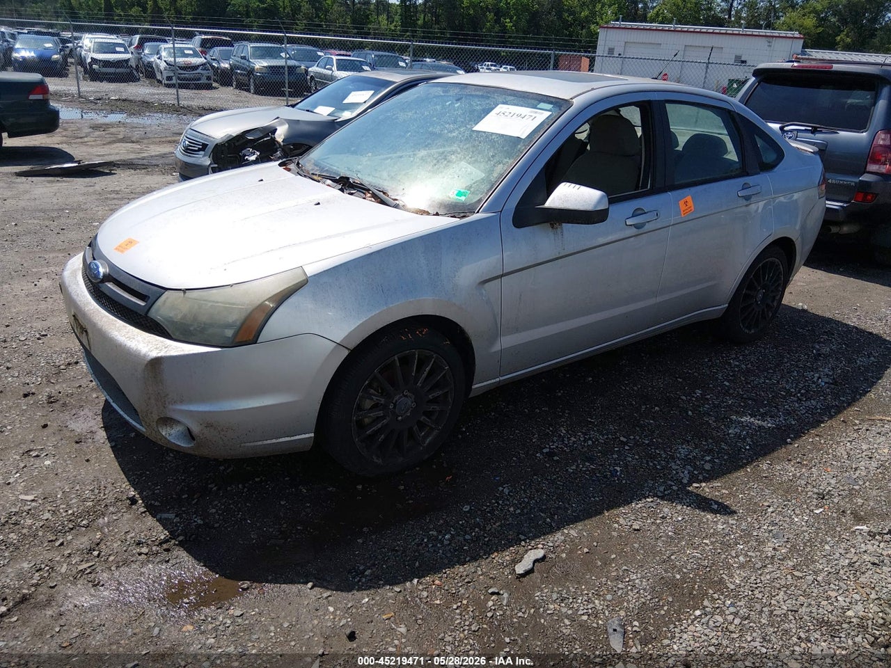 2010 FORD FOCUS SES thumbnail 3