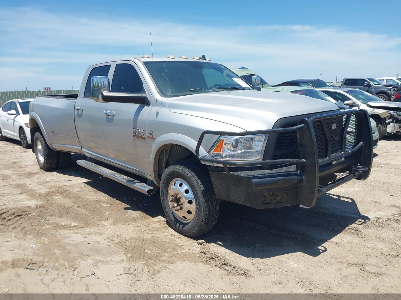 2014 RAM 3500 LARAMIE thumbnail 2