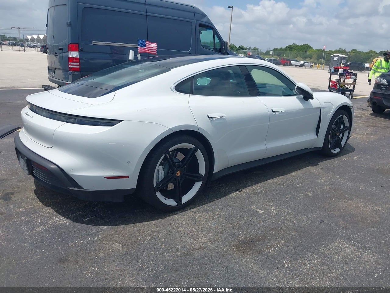 2022 PORSCHE TAYCAN 4S thumbnail 5