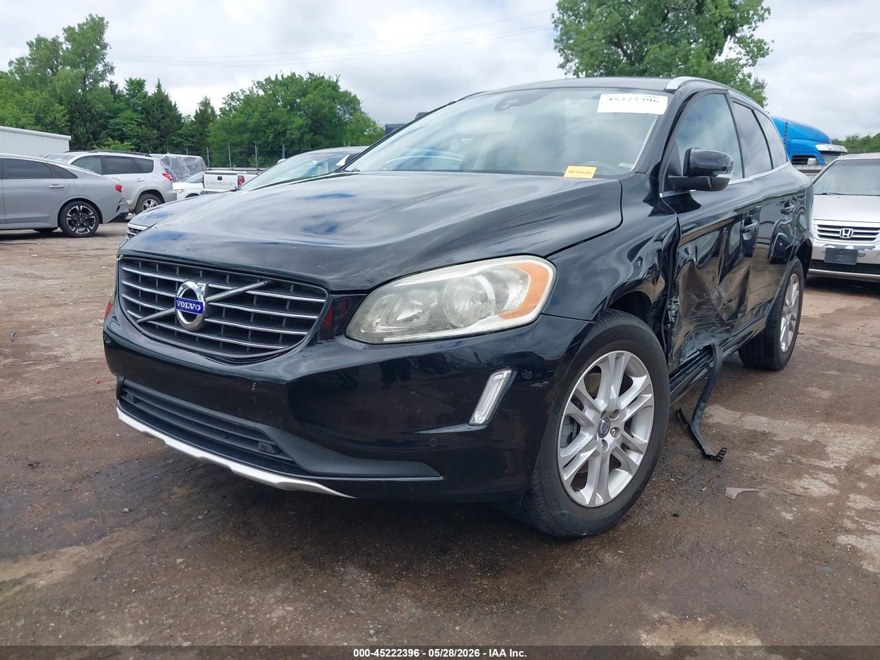 2015 VOLVO XC60 T5 PREMIER · 2/12