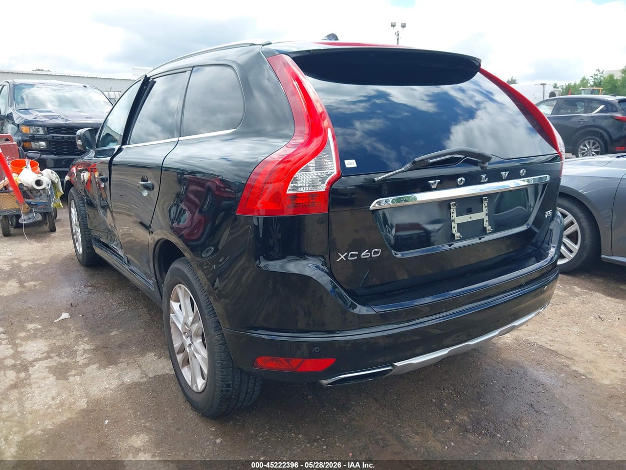 2015 VOLVO XC60 T5 PREMIER · 3/12