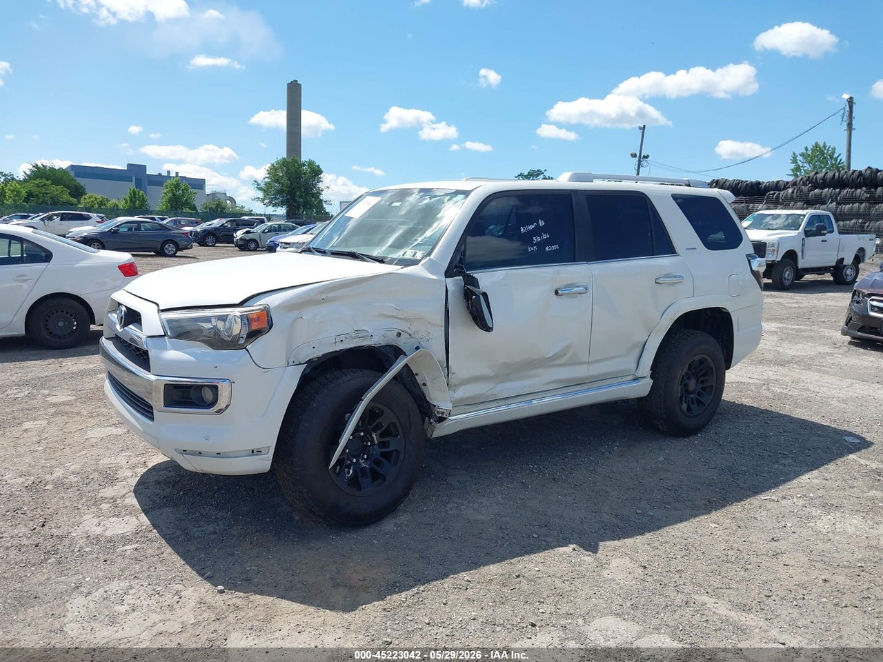 2016 TOYOTA 4RUNNER LIMITED thumbnail 3