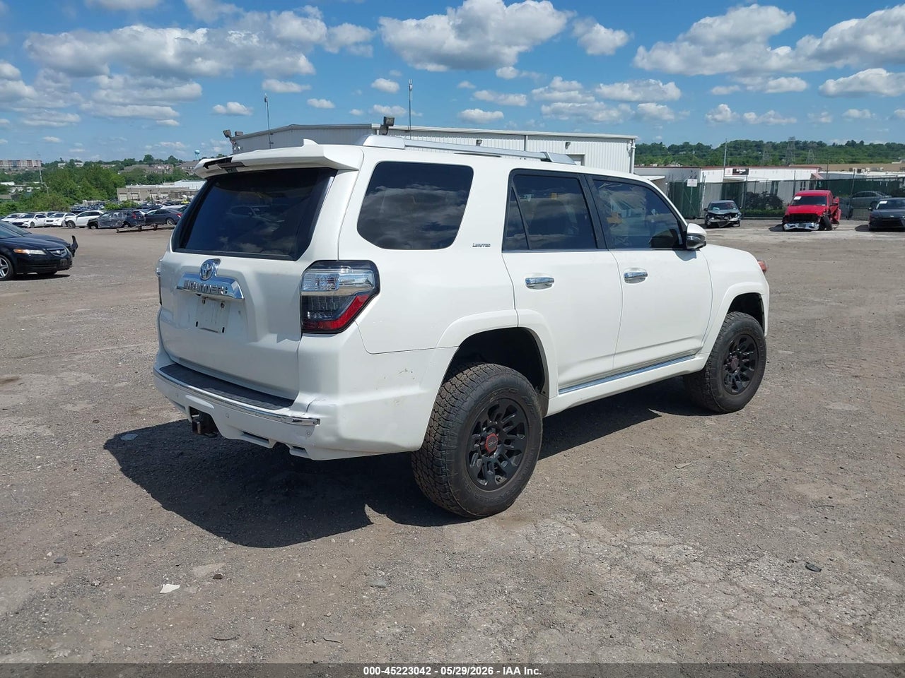 2016 TOYOTA 4RUNNER LIMITED thumbnail 5