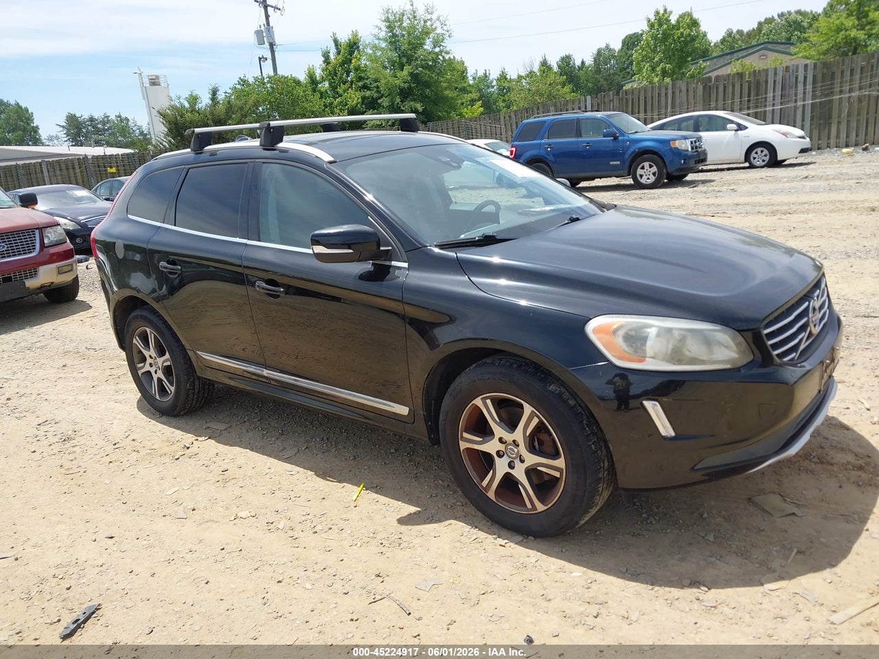 2014 VOLVO XC60 T6 R-DESIGN thumbnail 2