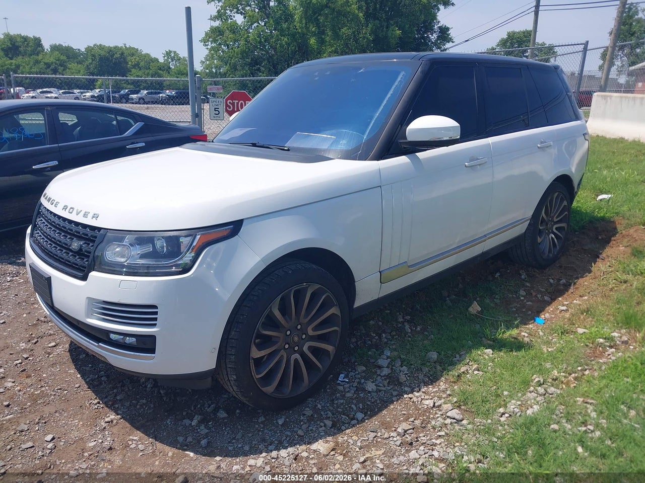 2017 LAND ROVER RANGE ROVER 5.0L V8 SUPERCHARGED AUTOBIOGRAPHY thumbnail 3