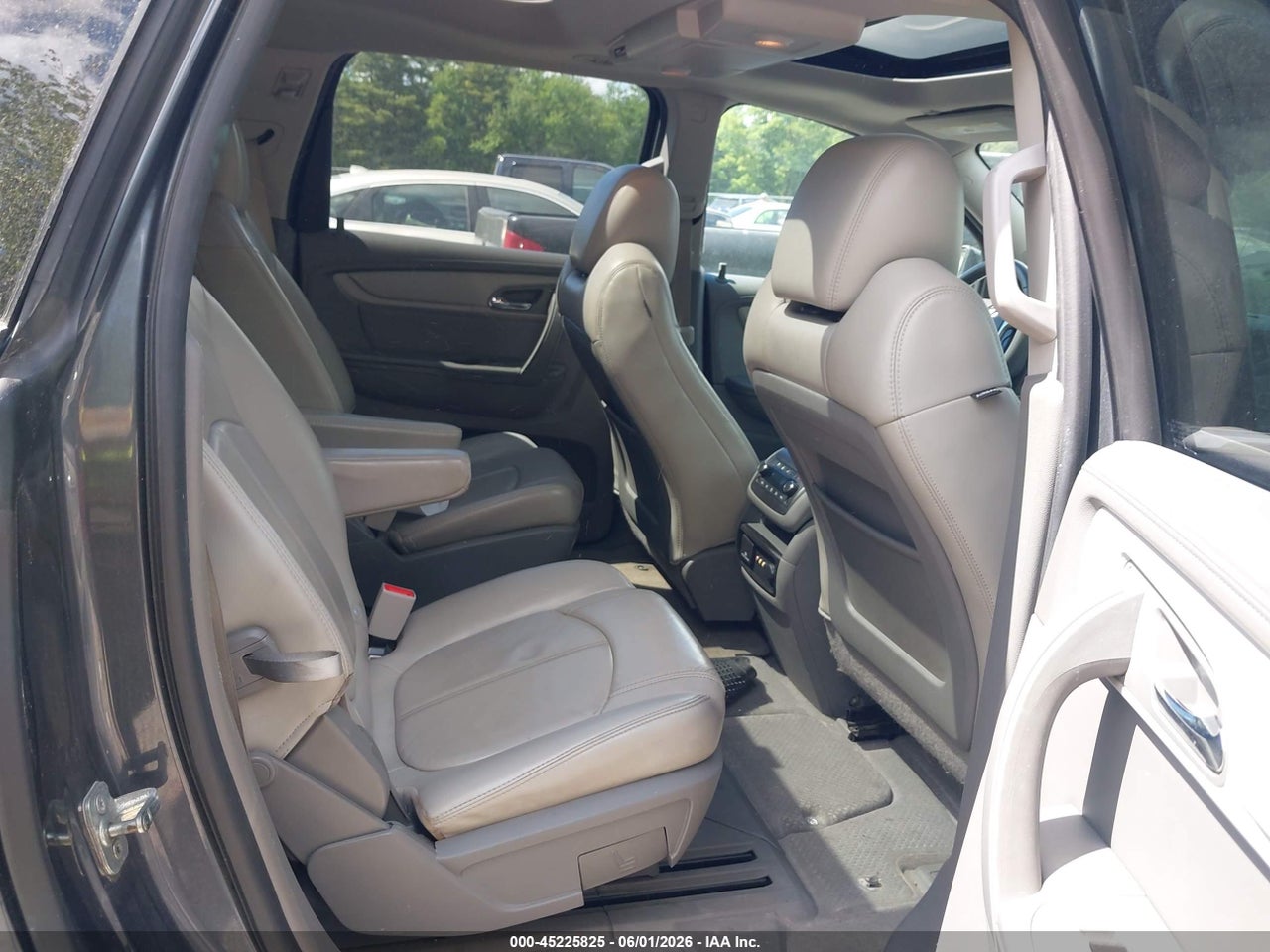 2013 CHEVROLET TRAVERSE 2LT thumbnail 9