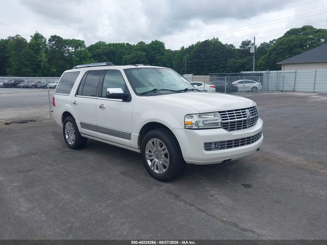 5LMJJ2H56DE****** · 2013 LINCOLN NAVIGATOR