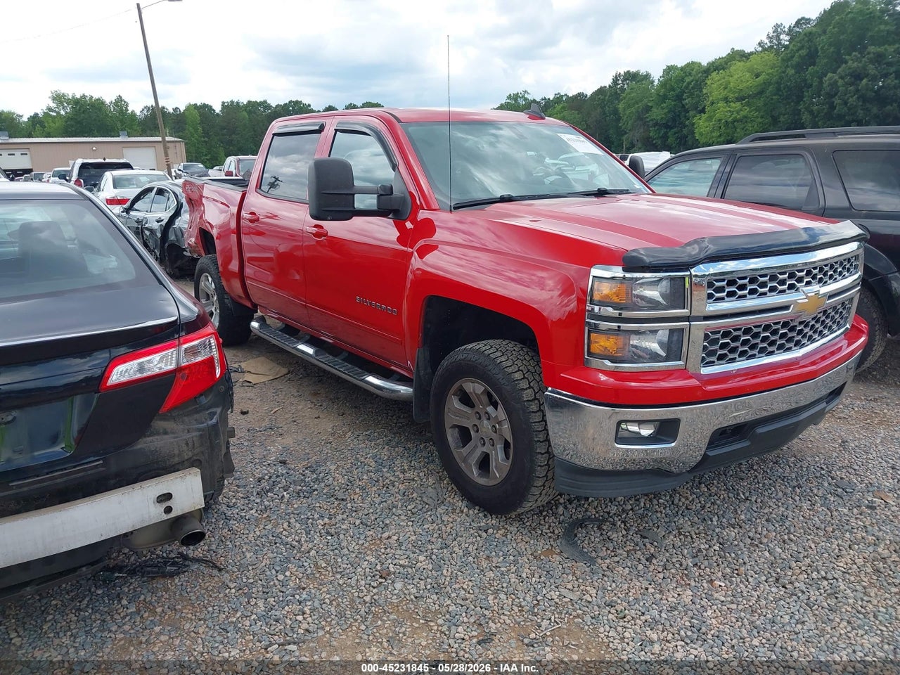 2015 CHEVROLET SILVERADO 1500 1LT thumbnail 2