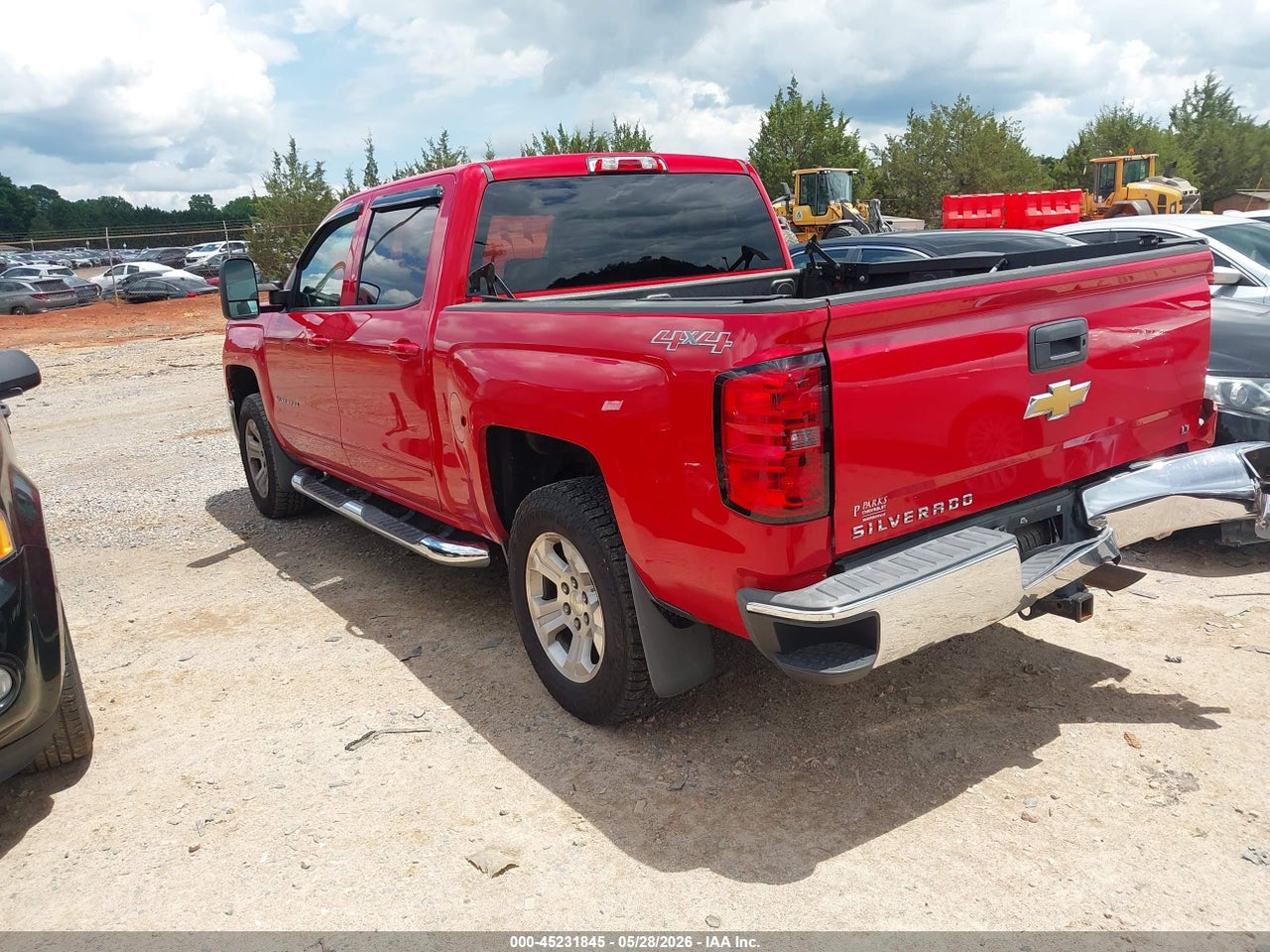 2015 CHEVROLET SILVERADO 1500 1LT thumbnail 4