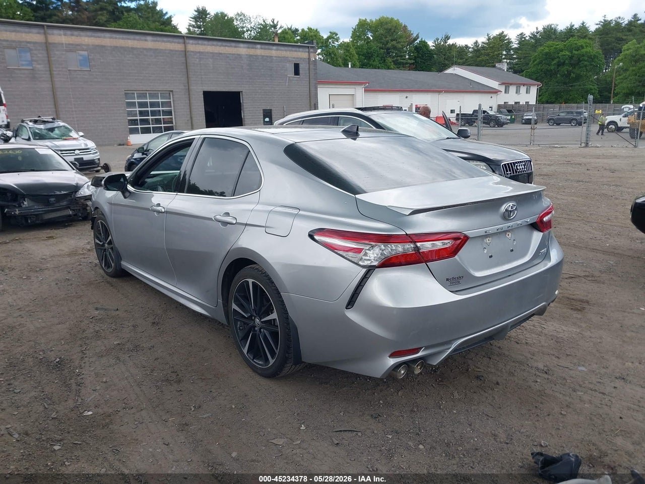 2019 TOYOTA CAMRY XSE thumbnail 4
