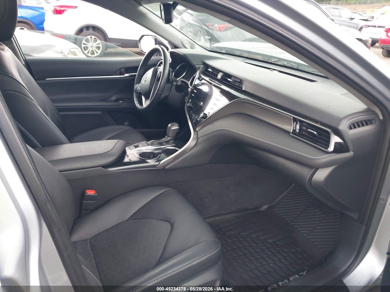 2019 TOYOTA CAMRY XSE thumbnail 6