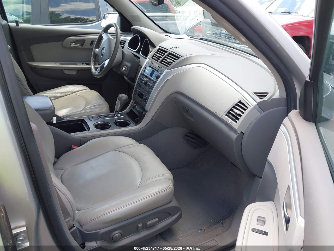 2010 CHEVROLET TRAVERSE LT thumbnail 6