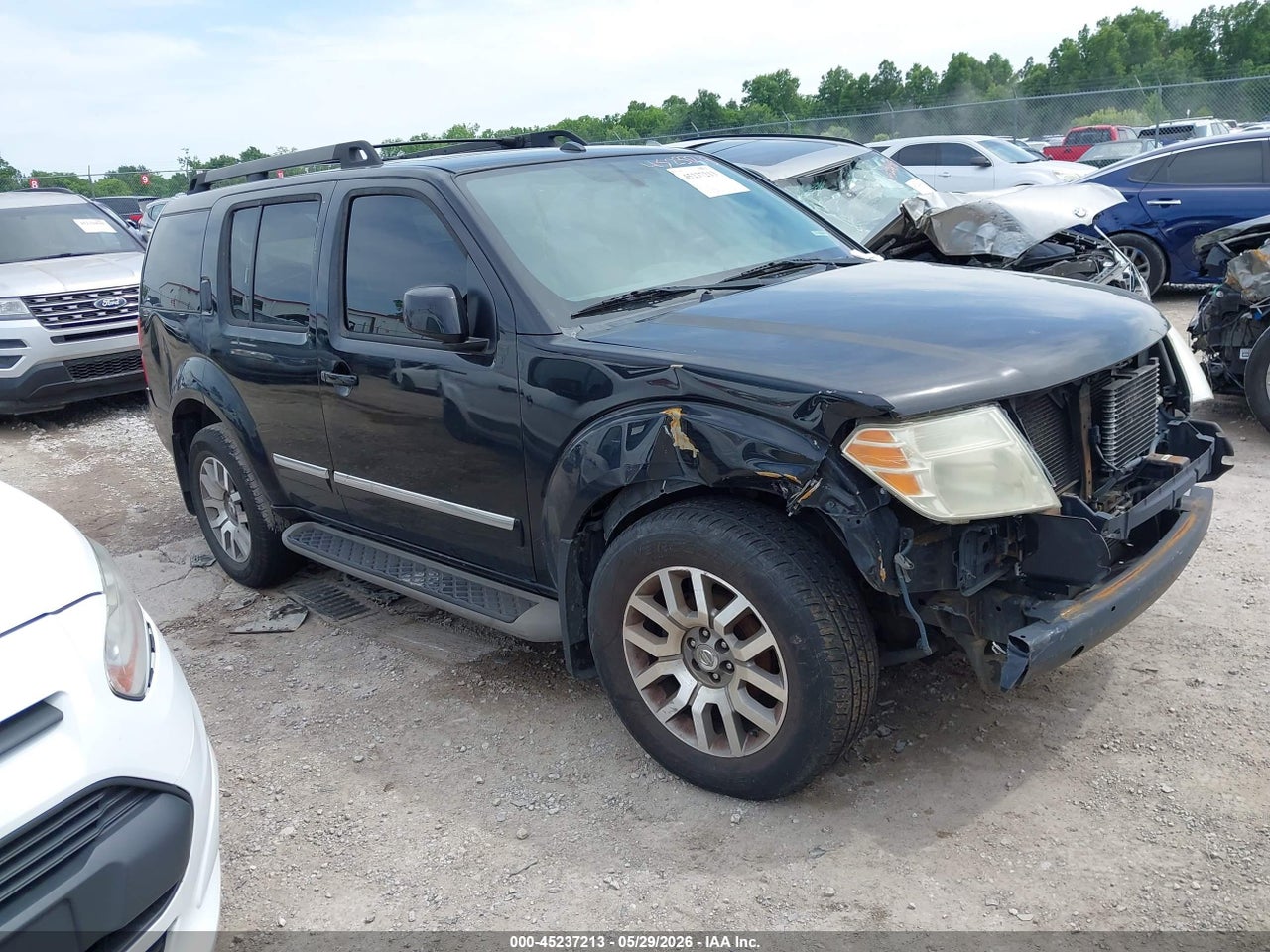 2011 NISSAN PATHFINDER LE thumbnail 2