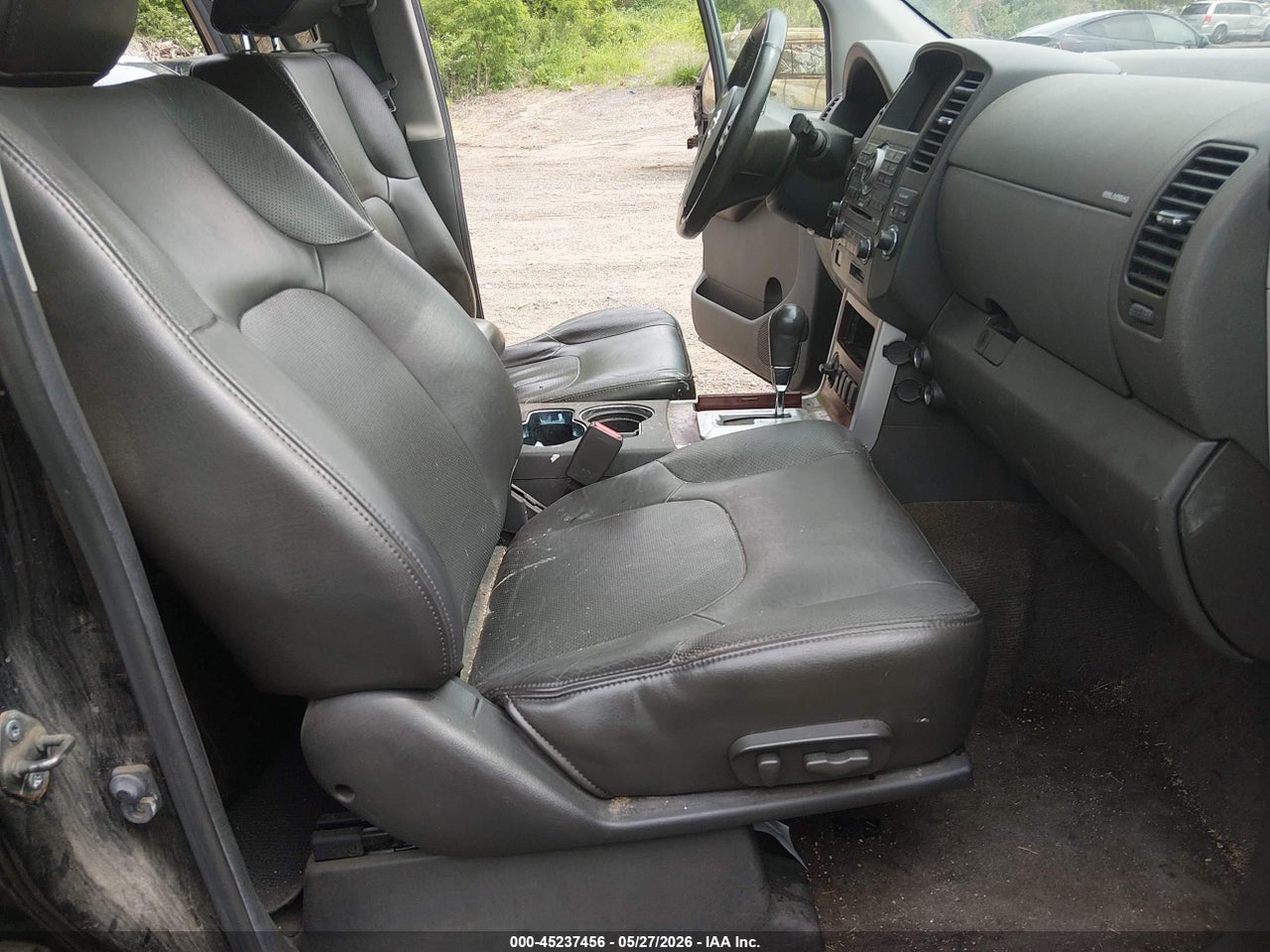 2011 NISSAN PATHFINDER LE thumbnail 6