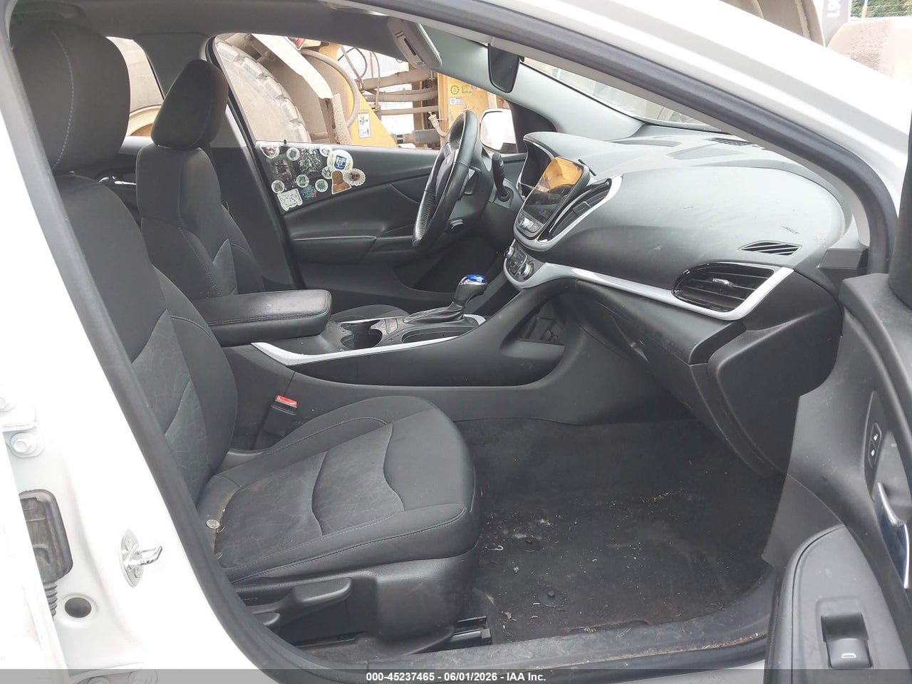 2017 CHEVROLET VOLT LT thumbnail 6