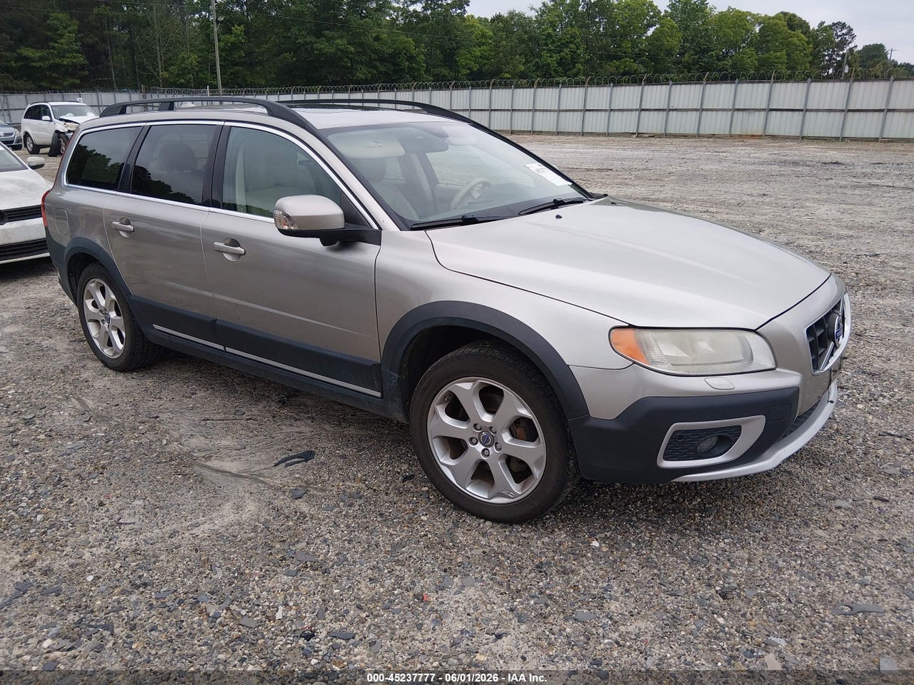 2011 VOLVO XC70 T6 thumbnail 2
